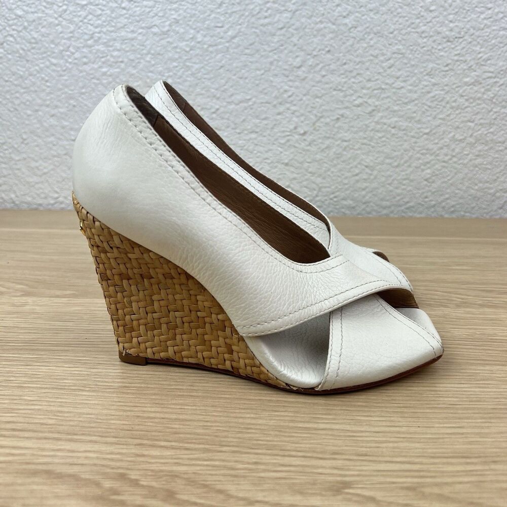 BCBG MaxAzria Raisa White Leather Wicker Wedge Sandal Women’s Sz 5.5B